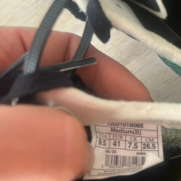 Brooks Women's Mach 19 Spikeless Track Running Shoes size 9.5 sneakers - Picture 9 of 12